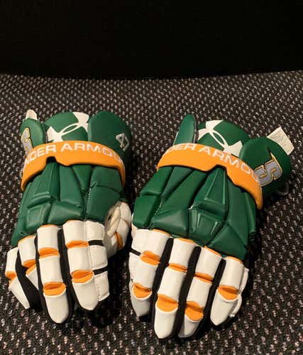 Siena Men’s Lacrosse Gloves (NEVER USED)
