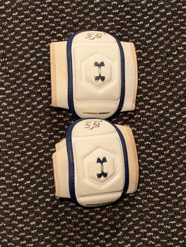 Under Armor Elbow Caps