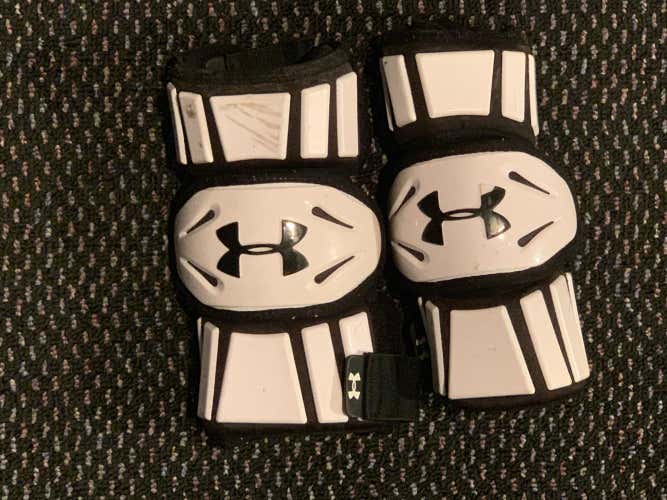Under Armor Command Elbow Pads
