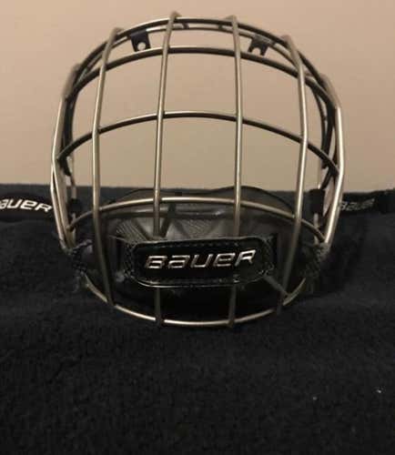 Bauer Re-AKT Titanium Cage