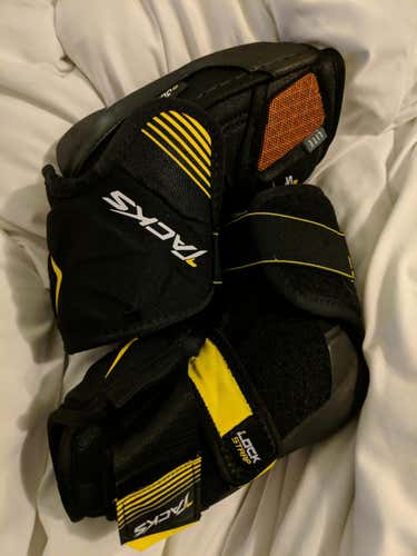 New CCM Tacks 7092 Elbow Pads Senior