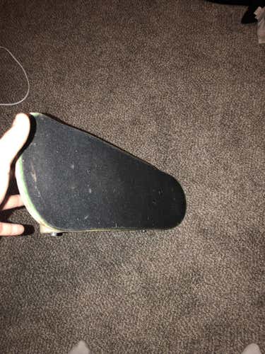 Primtiave skate board