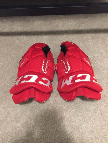 CCM 6052 Tacks Gloves (Red)