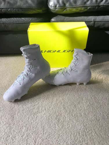 Brand New UA Highlight Size 9.5