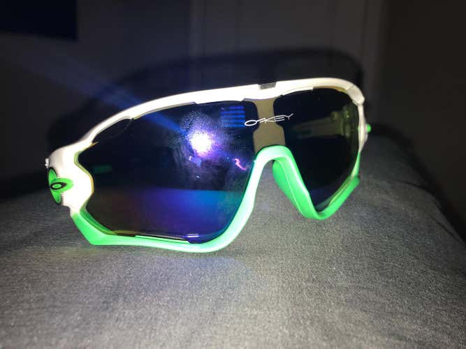 Oakley Jawbreaker