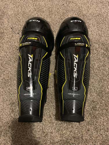 Ccm 17 Senior Shin Pads