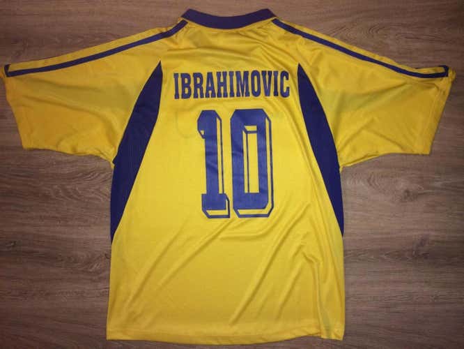 (Medium) Zlatan Ibrahimović / Sweden National Team Soccer Jersey