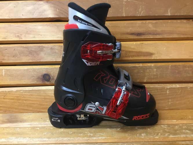New Roces 6 in 1 Adjustable Kids Ski Boot