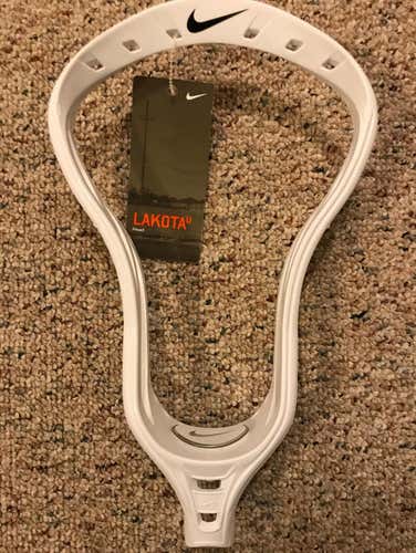 New Nike Lakota U Head White