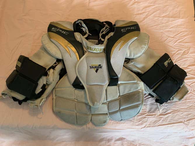 Vaughn Goalie Chest Protector Junior Medium