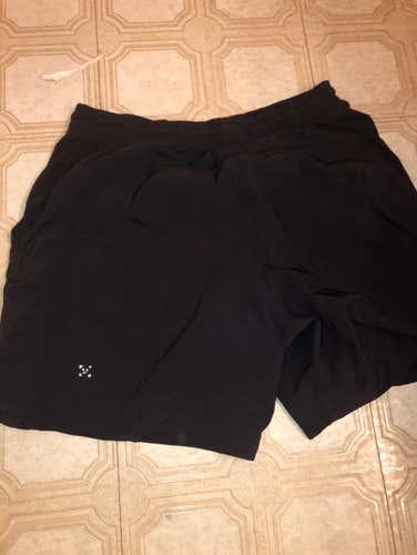 Lulu lemon Pacebreaker Shorts Size L
