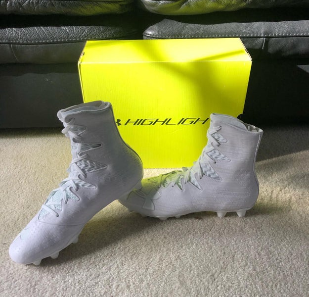 Brand New UA Highlight Size 8.5