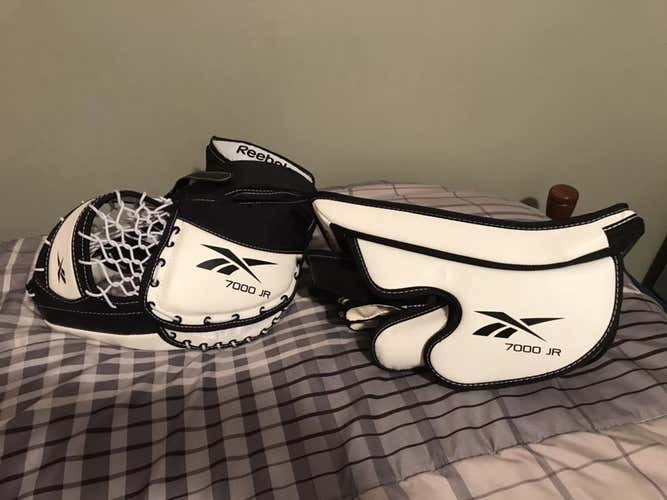 New Reebok 7000 Jr. Goalie Glove & Blocker Regular