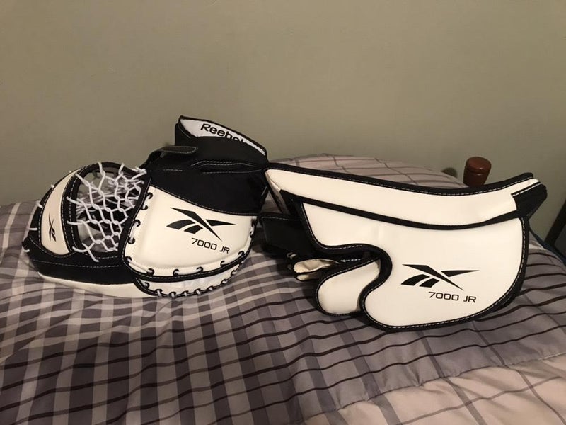 New Reebok 7000 Jr. Goalie Glove & Blocker Regular