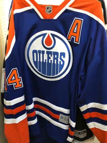 Jordan Eberle Oilers XXL