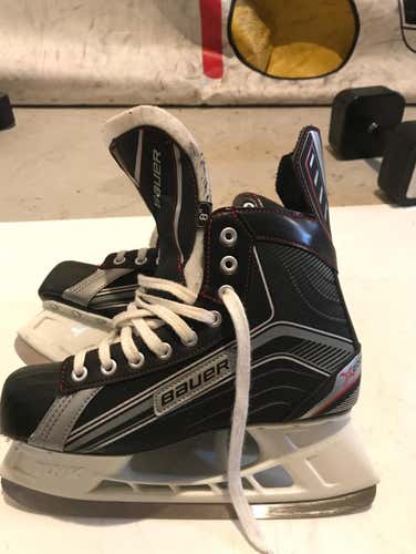 Bauer Vapor X200 Size 8