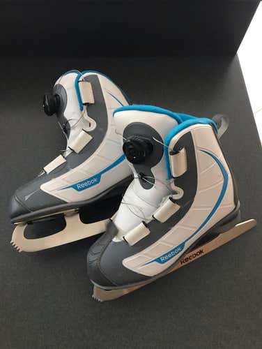 Reebok recreational skates Size 4