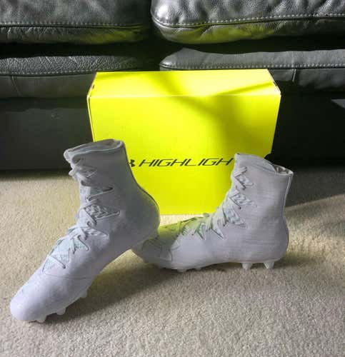 Brand New UA Highlight Size 13