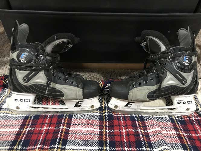 CCM Skates Senior Size 8