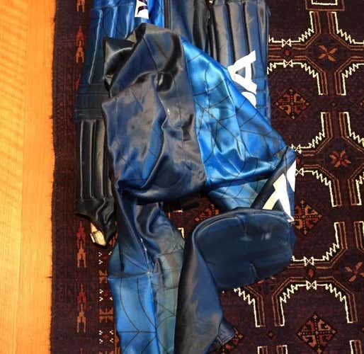 Used World Cup Us Ski Team Padded Two Piece SL Suit