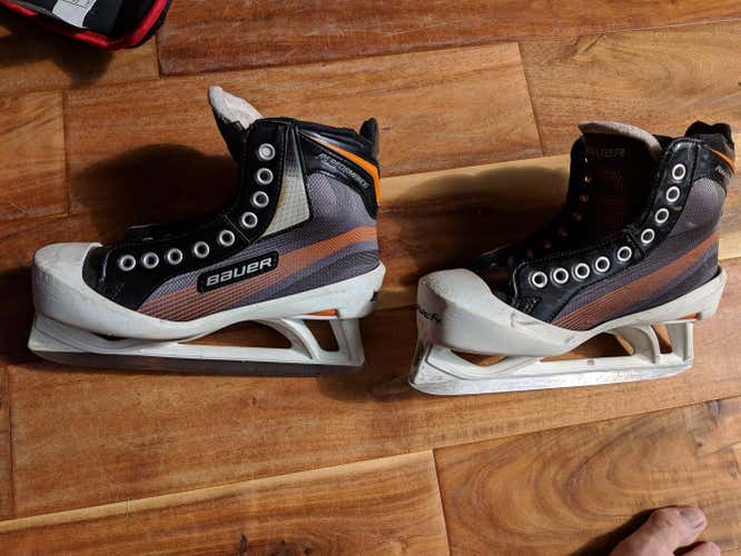Bauer Goalie Skates Junior Size 5