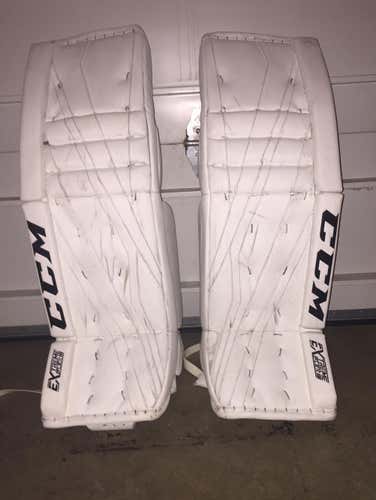 CCM Extreme Flex III Speedskin Leg Pads