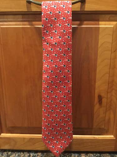 Red Patriots Vineyard Vines Tie