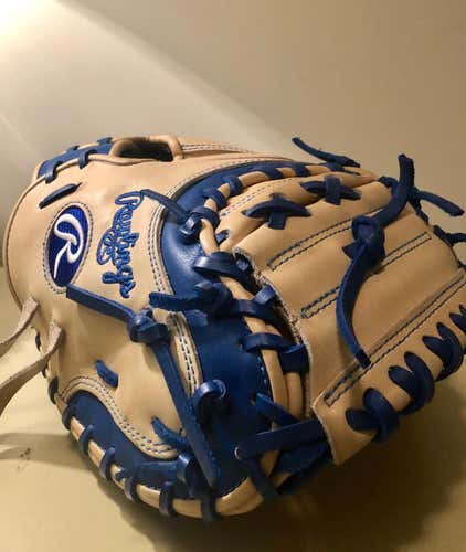 New Heart Of The Hide 32 1/2in Catchers Mitt
