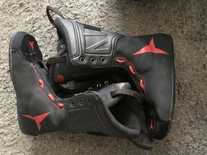 New Atomic Race Liners