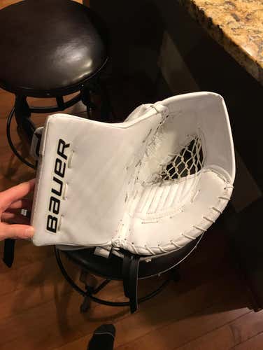 Bauer 1 S Goalie Glove