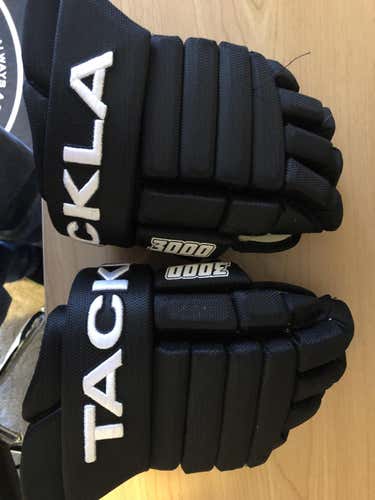 Tackla 3000 Gloves Senior - Used once