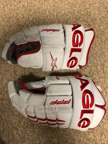 Eagle Size 14 Hockey Gloves