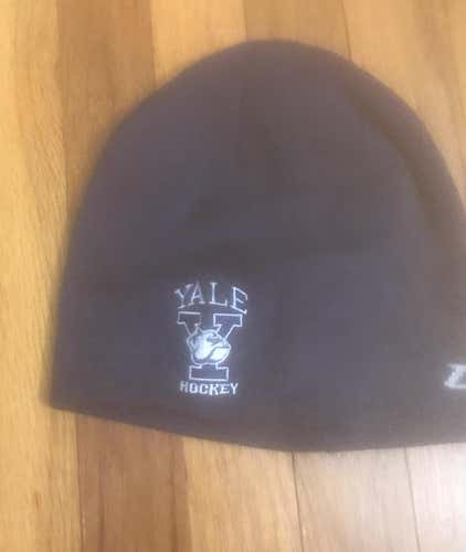 Yale Hockey CCM Beanie