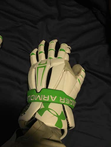 True Utah Themed Command Pro Gloves