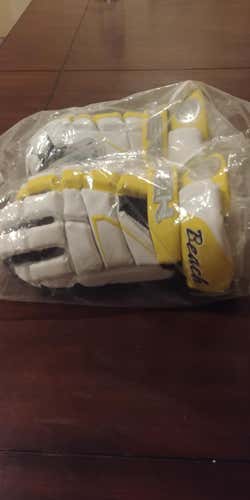New Maverik M4 Gloves