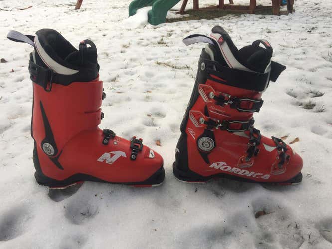 Nordica Speed Machine 130s, Like New!
