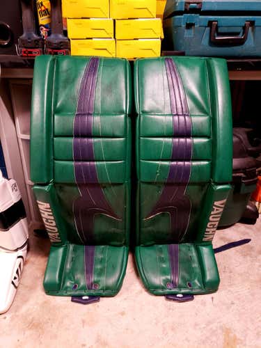 Vaughn Goalie Equipment (Full Set) Regular Senior