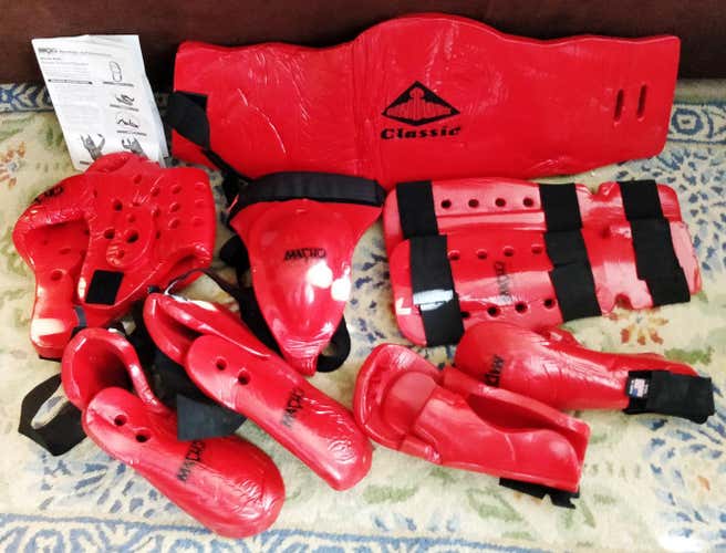 Mens Adult Large Complete Martial Arts Sparring Gear Set (Macho)