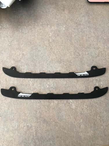 CCM Speed Blade Black Runner Size 280cm