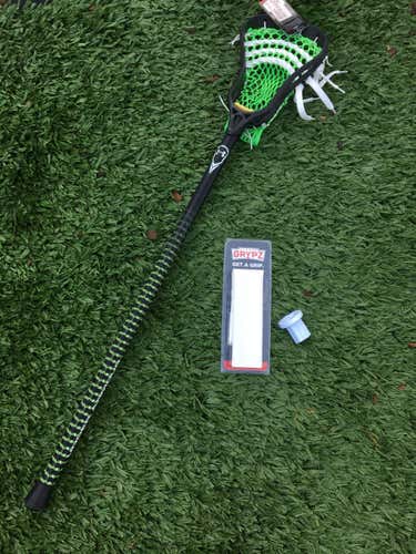 BNWT COMMAND COMPLETE STICK PROFESSIONALLY STRUNG w/ FREE SPYDER GRYPZ + FREE RML BUTT END.  WOOOOO!