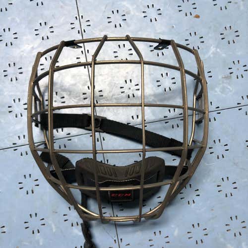 CCM Fitlite Titanium Cage - Senior Medium