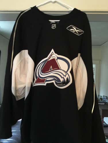 Practice Used Avs Goalie Jersey