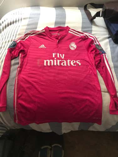 Real Madrid James Rodriguez Pink Jersey
