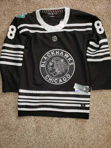Chicago Blackhawks 2019 Winter Classic Jersey Large/52 #88 Kane