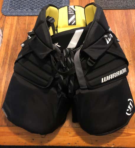 Goalie Pants - Warrior Ritual X Senior Small (fits like a Medium)