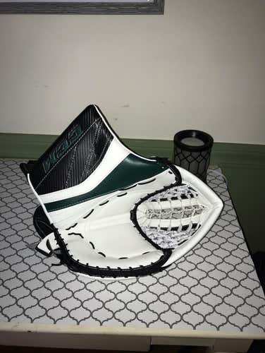 CCM Premier II Pro Glove