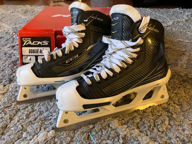 Like-New Goalie CCM Tacks