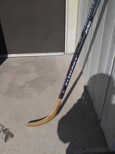 Easton Synergy SYS 30 Wood Stick Yzerman Lefty