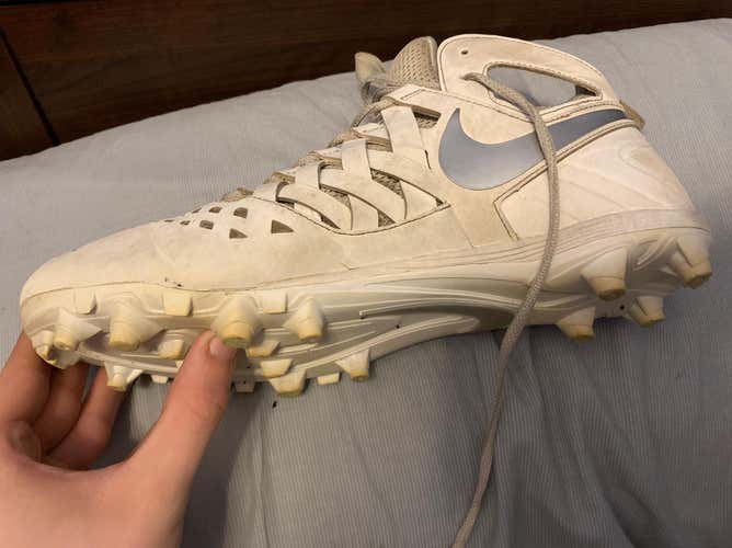 Size 13 Nike Hurauche Cleats