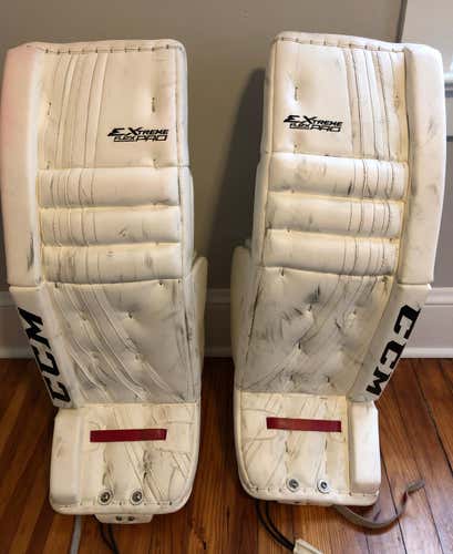 CCM Extreme Flex Pro 34+1 Leg Pads